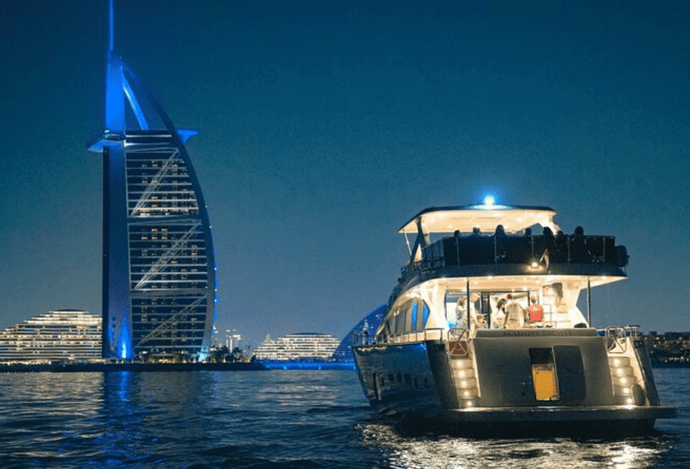 Yacht party for MICE group Dubai